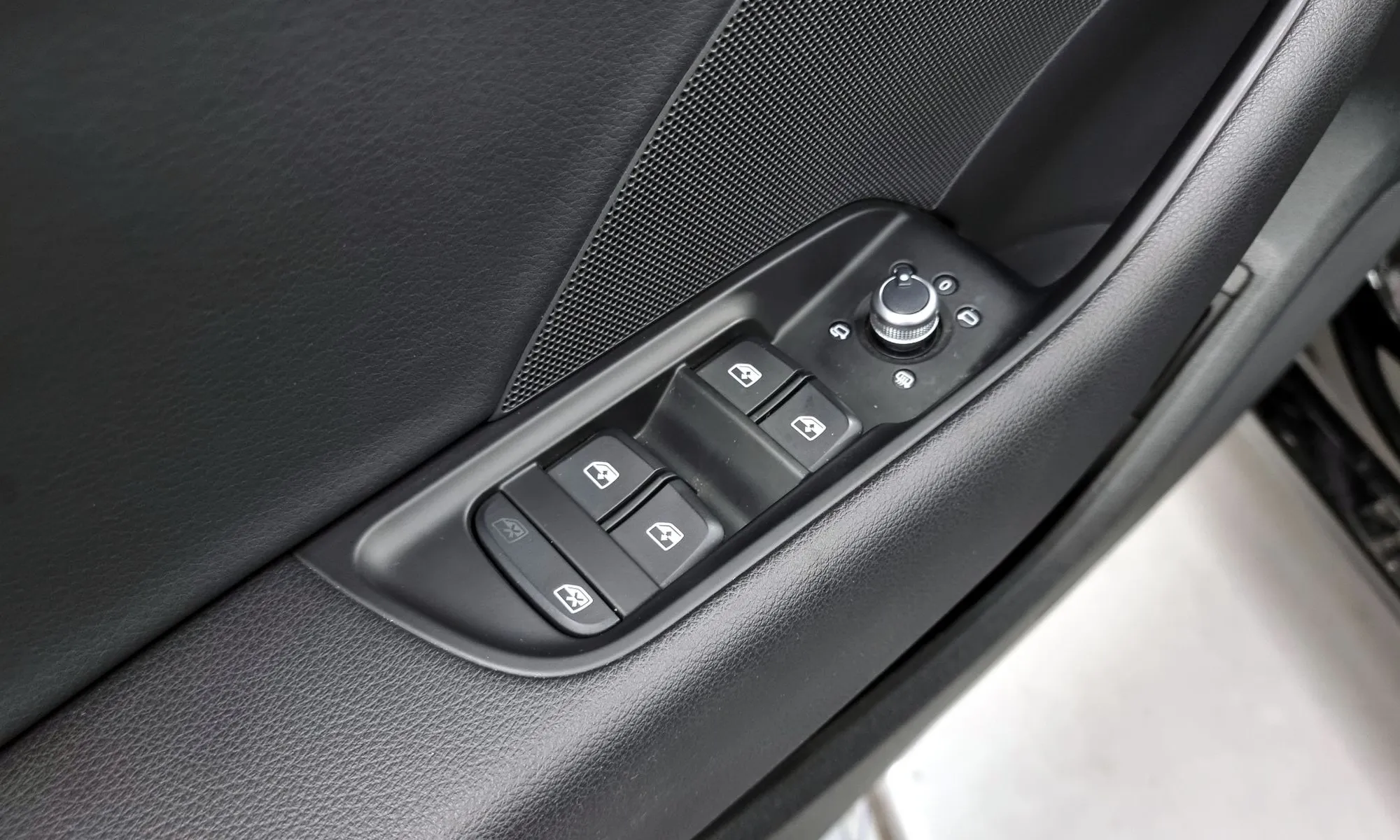 Лот 37930253, Изображение 18